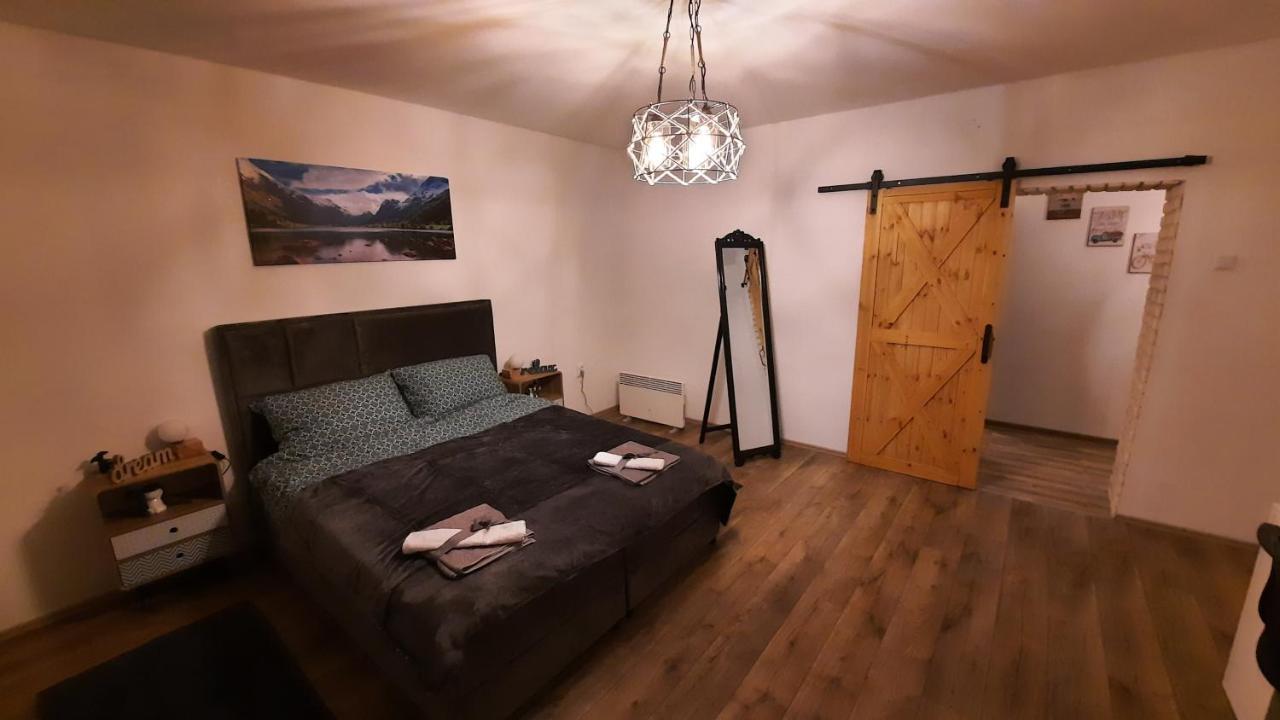 Apartman Twins Self Check In & Self Check Out Otočac Zewnętrze zdjęcie