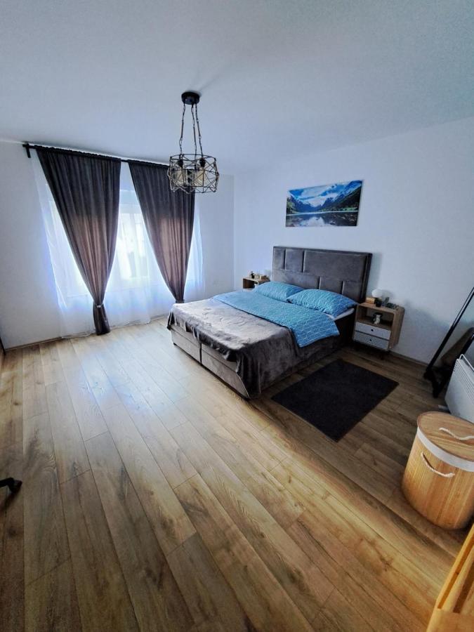 Apartman Twins Self Check In & Self Check Out Otočac Zewnętrze zdjęcie